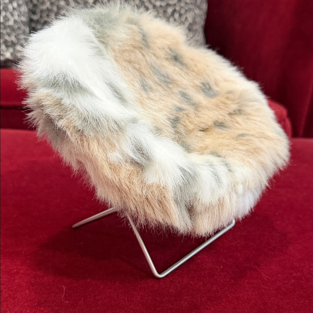 Pottery Barn Teen Faux Fur Miniature Mobile phone Chair